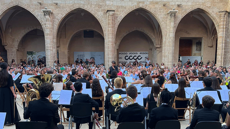 Vista trasera músicos OJPA el Carme